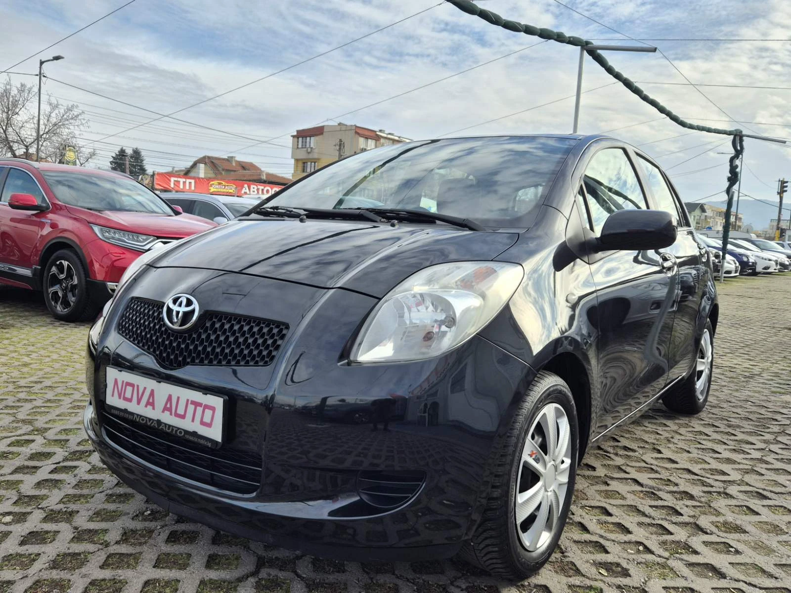 Toyota Yaris 1.3i, снимка 1