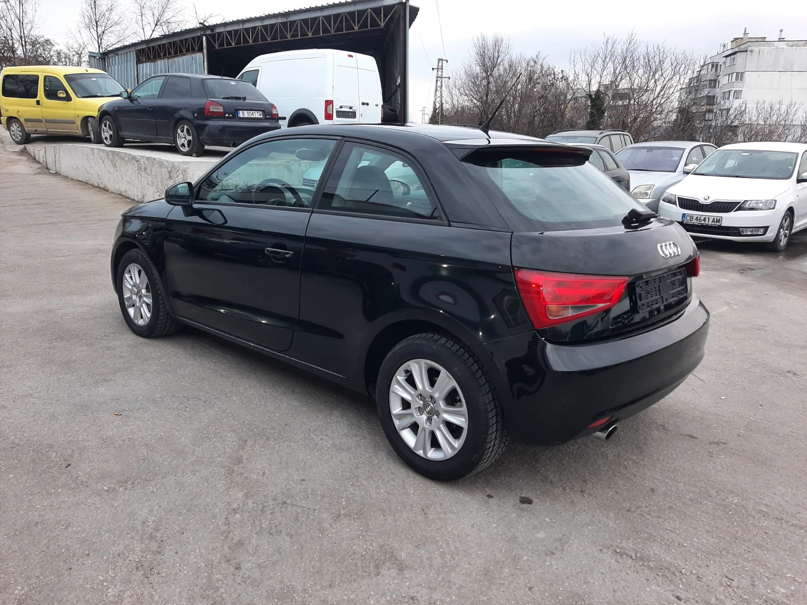 Audi A1 1.6TDI AUTOMATIC  - изображение 8