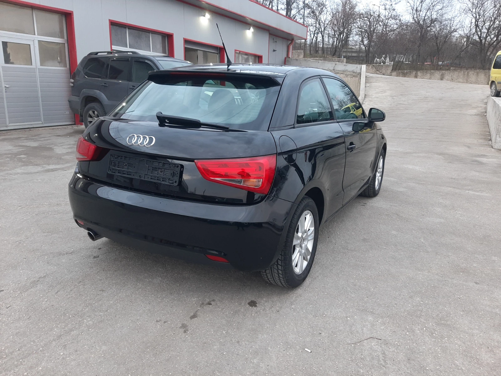 Audi A1 1.6TDI AUTOMATIC  - изображение 6