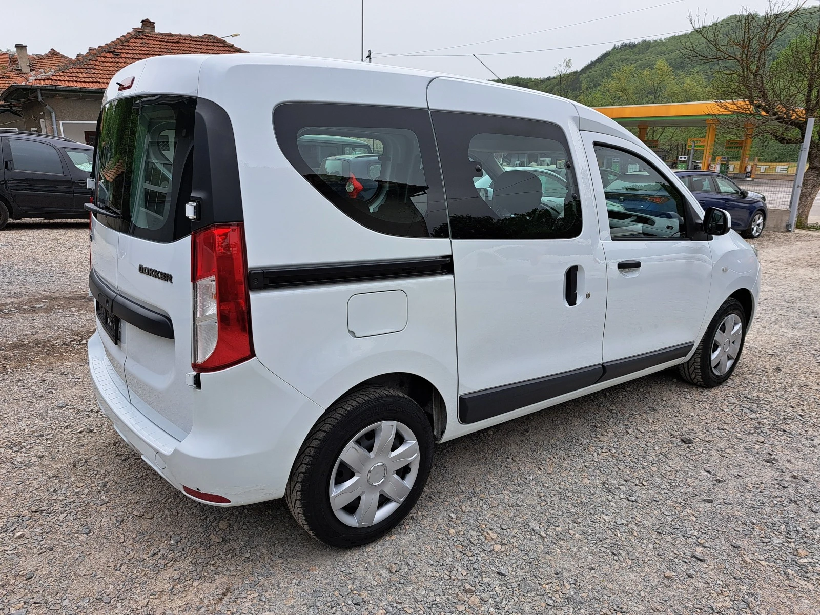 Dacia Dokker 1.5dCi* FACE* КЛИМА* 2 СТР. ВРАТИ* EURO6* ГЕРМАНИЯ - изображение 2