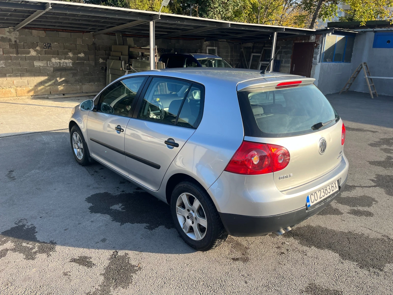 VW Golf 1.9TDI 105hp 4motion 6 скорости - изображение 2