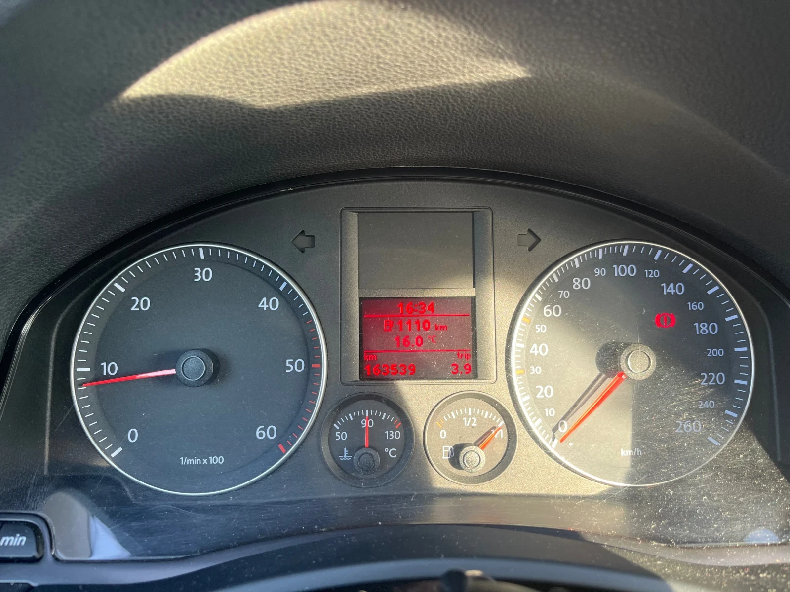 VW Golf 1.9TDI 105hp 4motion 6 скорости - изображение 8