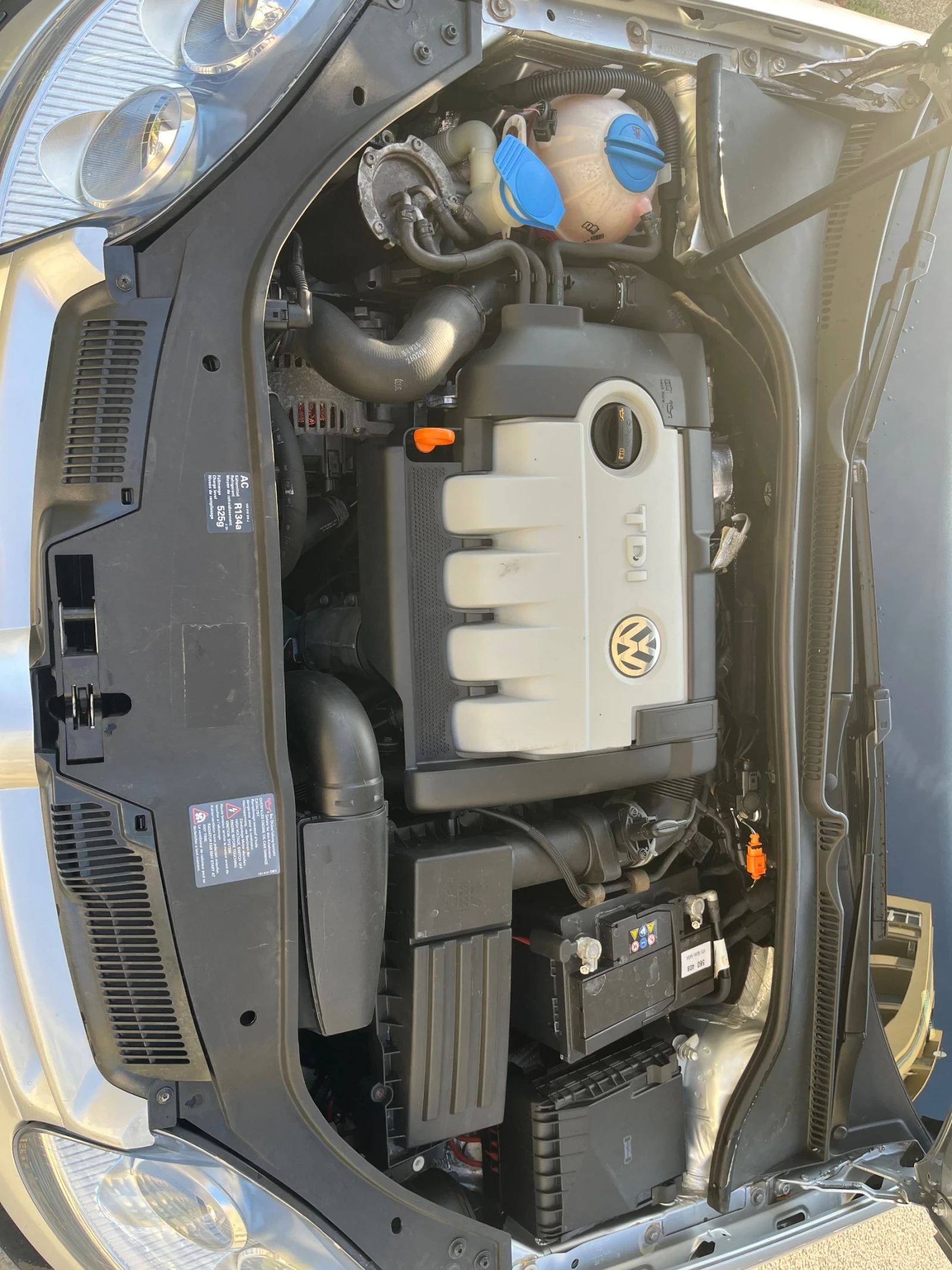 VW Golf 1.9TDI 105hp 4motion 6 скорости - изображение 10