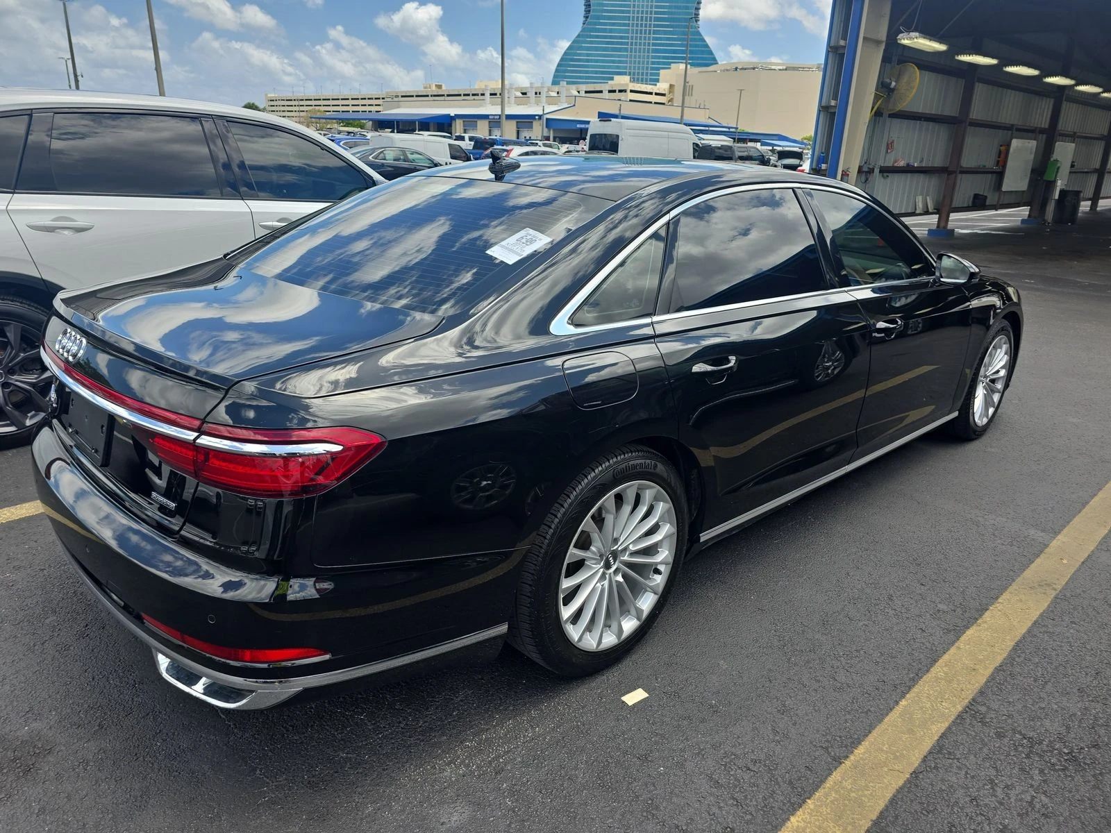 Audi A8  - изображение 5