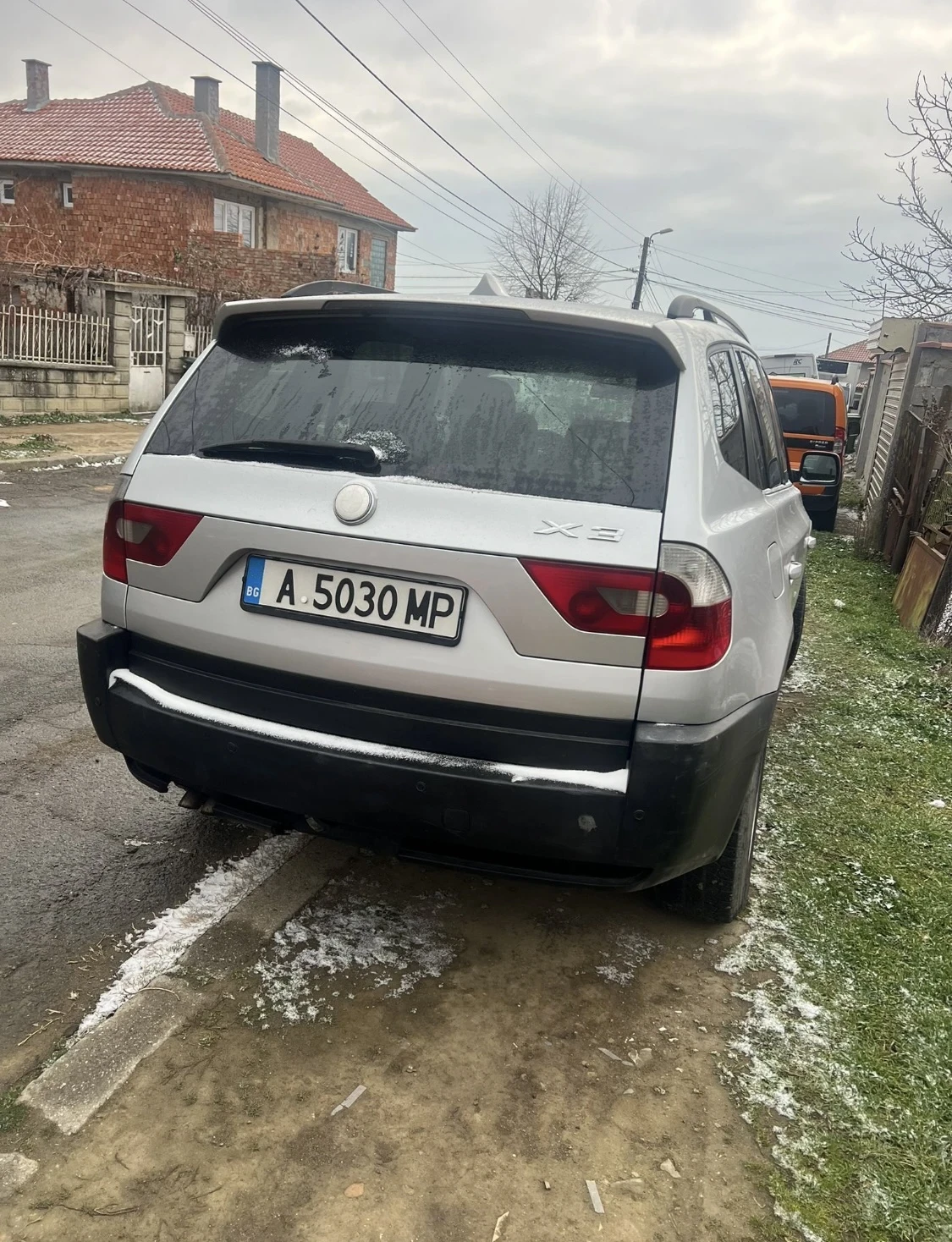 BMW 216  - изображение 8