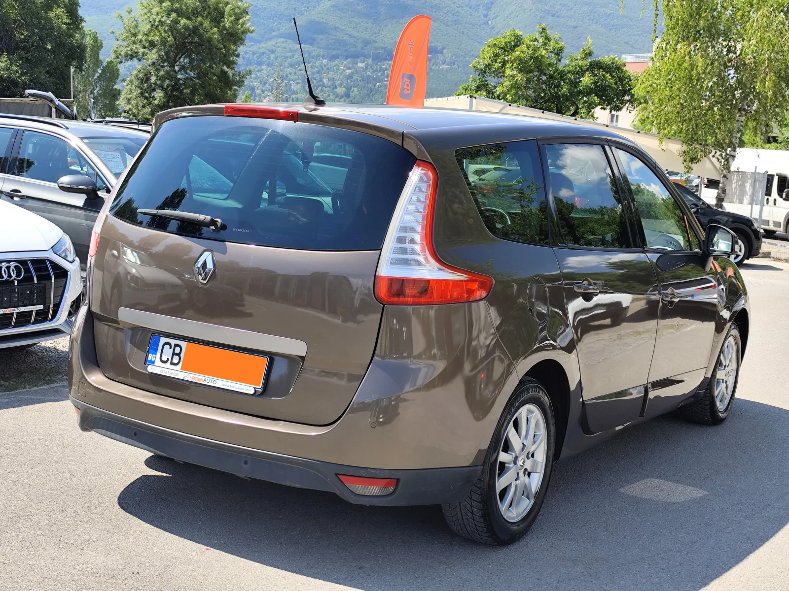 Renault Scenic 1.4TCE* 7 МЕСТА* 6 СКОРОСТИ* NAVI* EURO5A*  - изображение 4