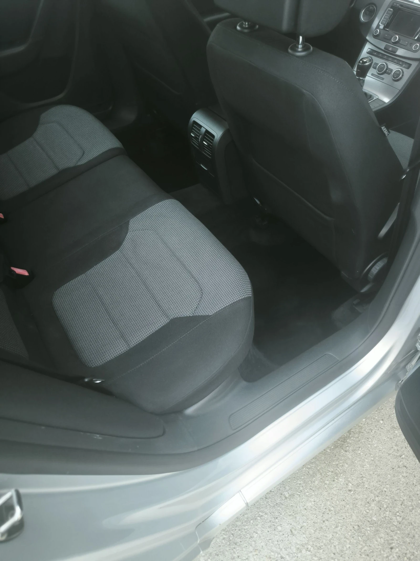 VW Passat 1.6 tdi - изображение 8