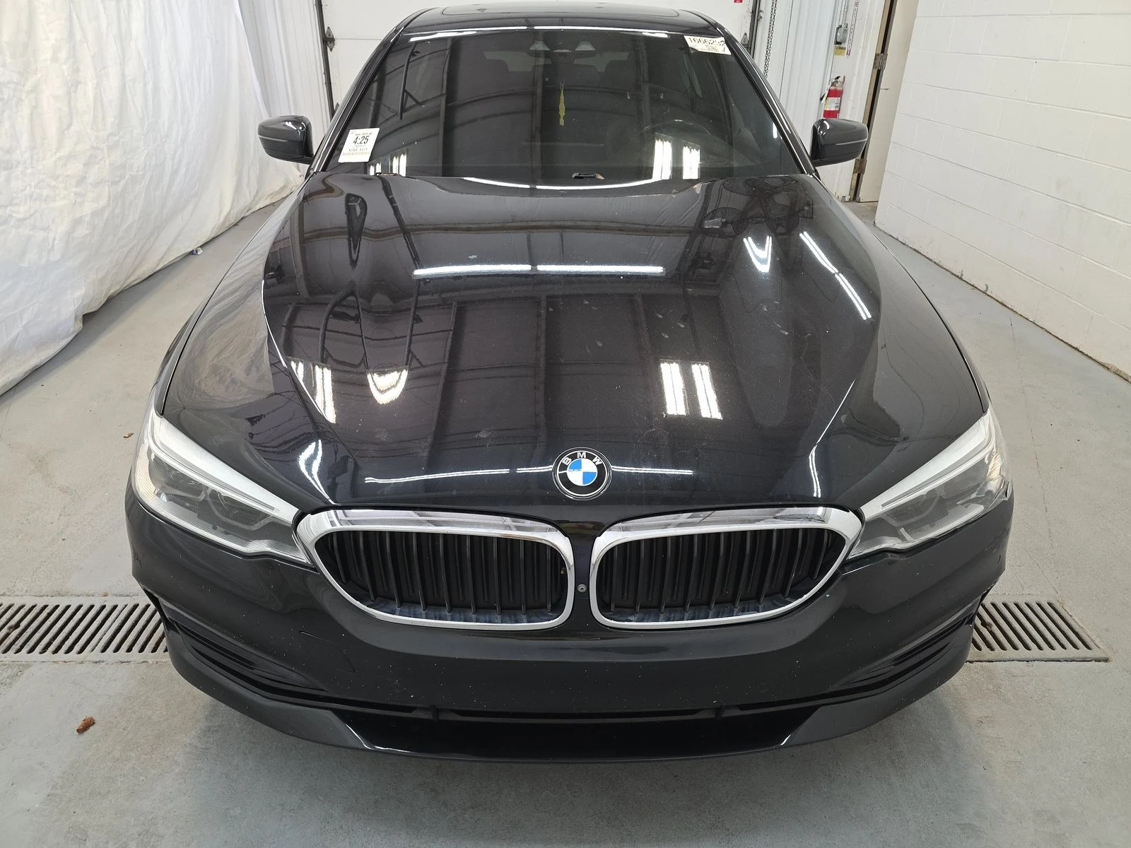 BMW 540 xDrive* CARFAX* АВТОФИНАНСИРАНЕ - изображение 2