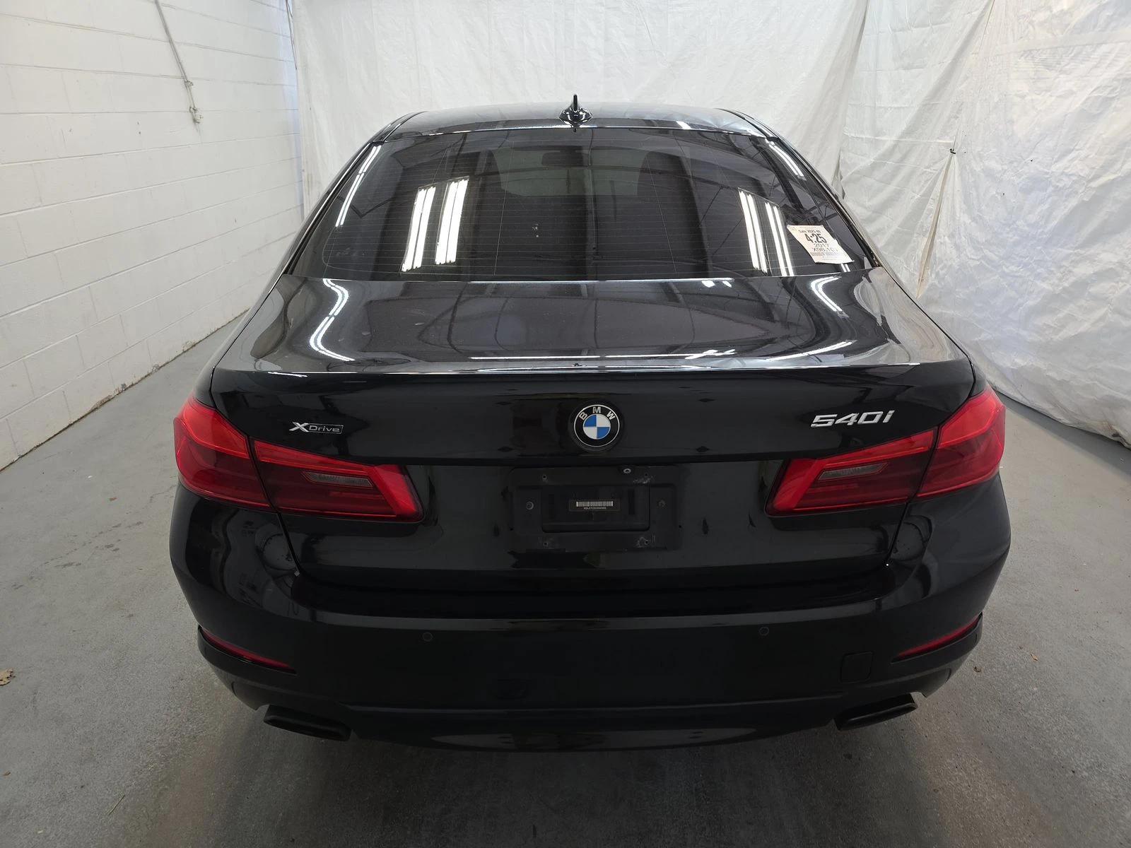 BMW 540 xDrive* CARFAX* АВТОФИНАНСИРАНЕ - изображение 5