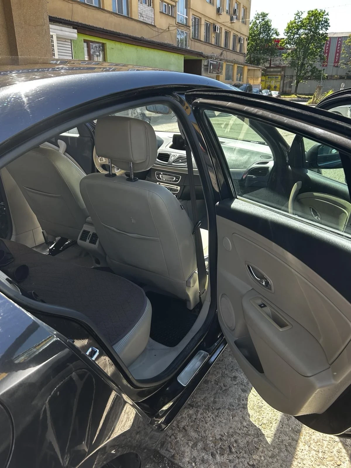 Renault Fluence 1.5 DCI 120000км - изображение 8