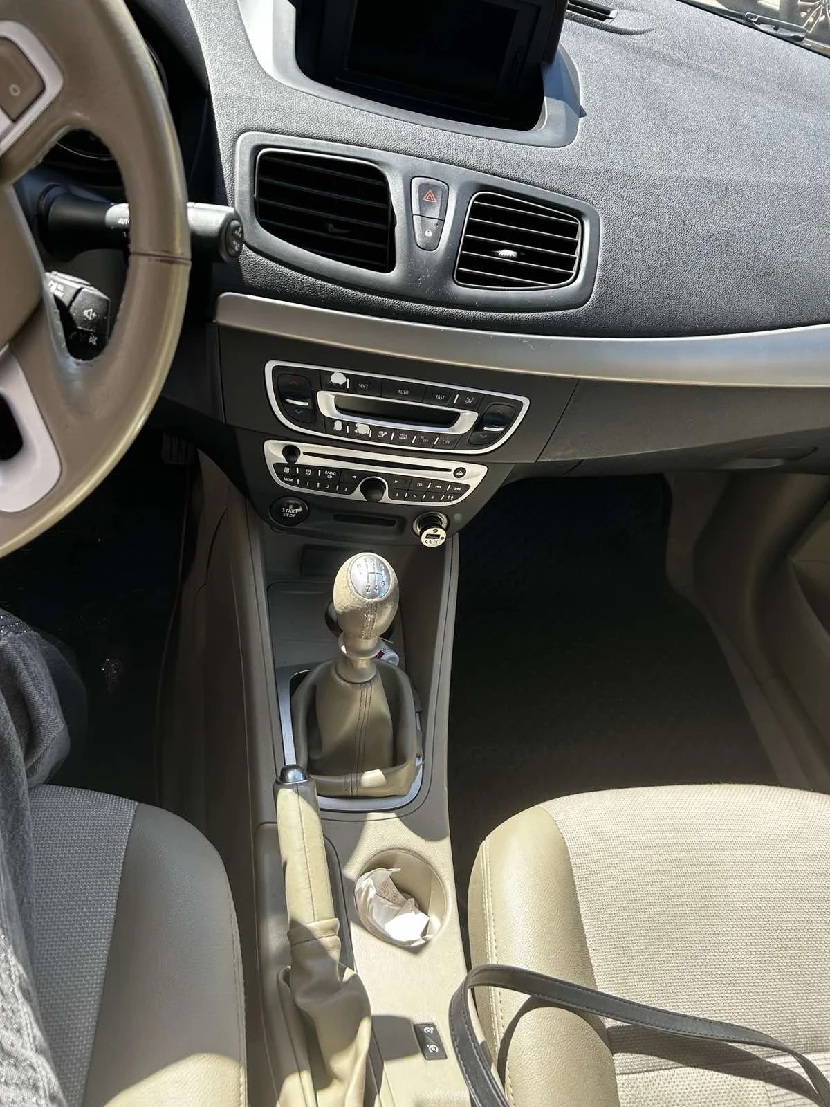 Renault Fluence 1.5 DCI 120000км - изображение 7