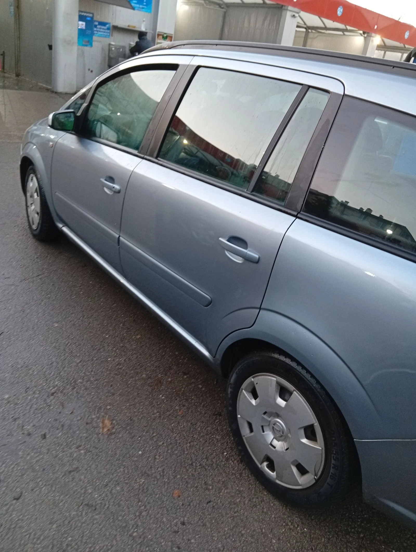 Opel Zafira B - изображение 4