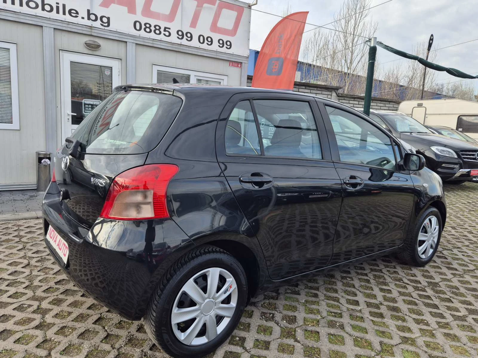 Toyota Yaris 1.3i - изображение 4