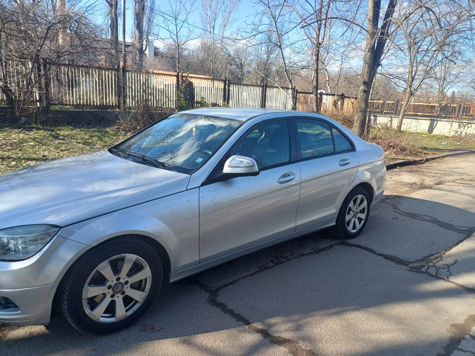 Mercedes-Benz C 200  - изображение 3