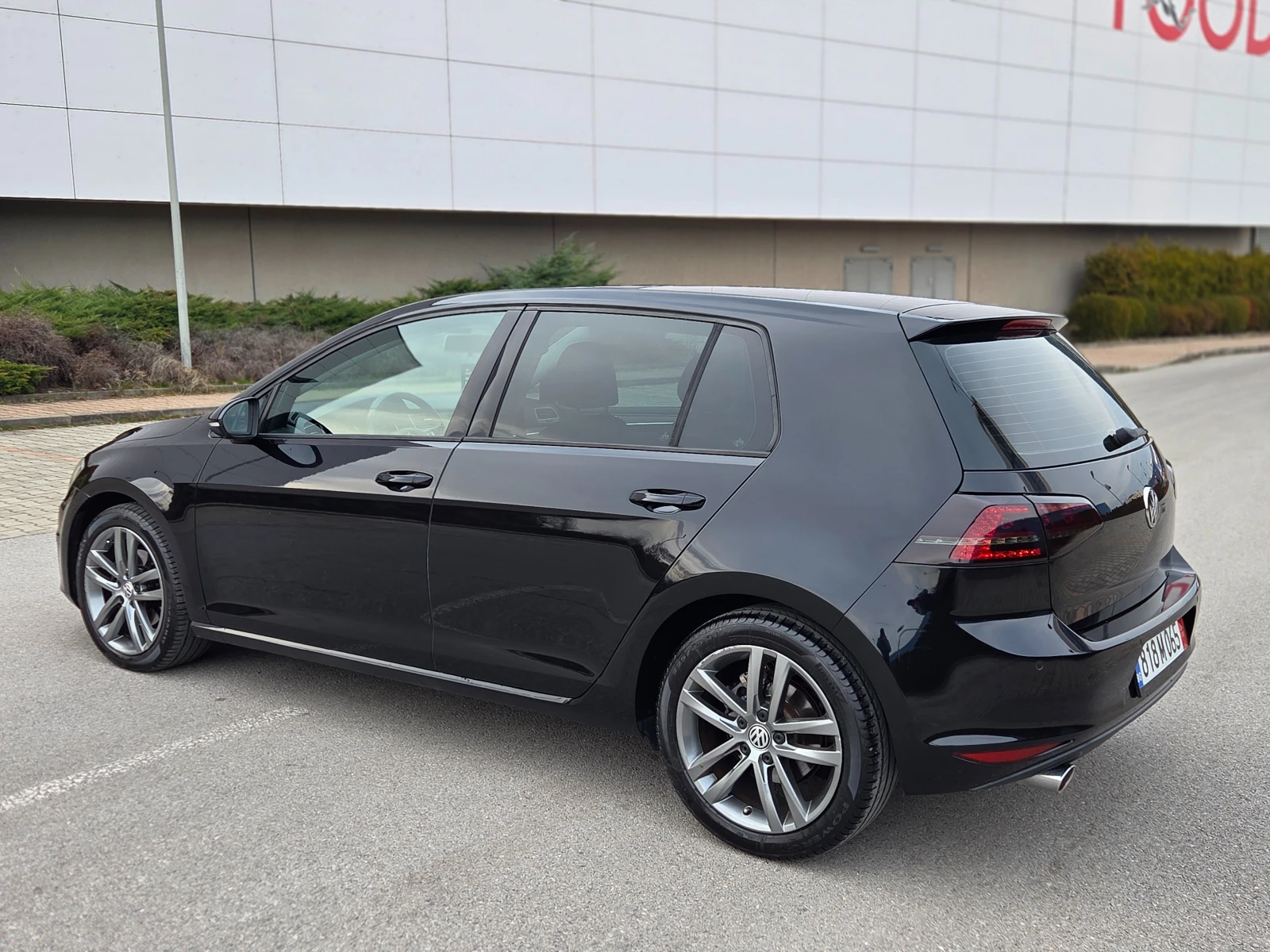 VW Golf R Line* DSG* LED* Панорама*  - изображение 7