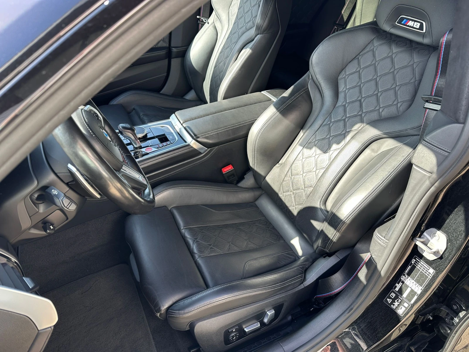 BMW M8 Competition xDrive - изображение 7