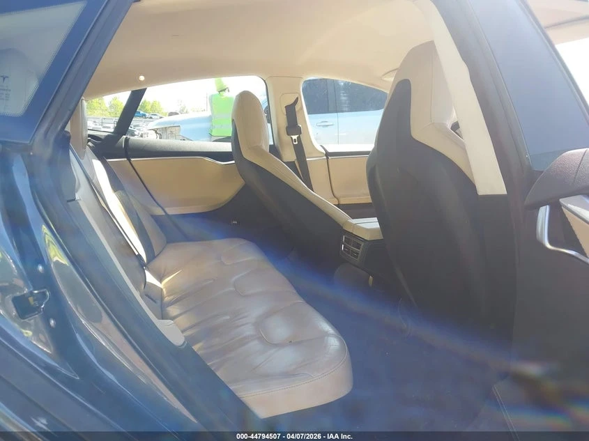 Tesla Model S, снимка 8 - Автомобили и джипове - 54403671