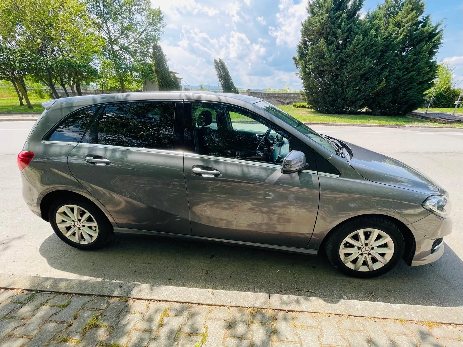 Mercedes-Benz B 180, снимка 6 - Автомобили и джипове - 54552805