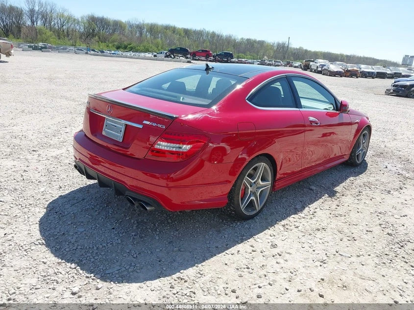 Mercedes-Benz C 63 AMG 6.3l, снимка 4 - Автомобили и джипове - 54698958