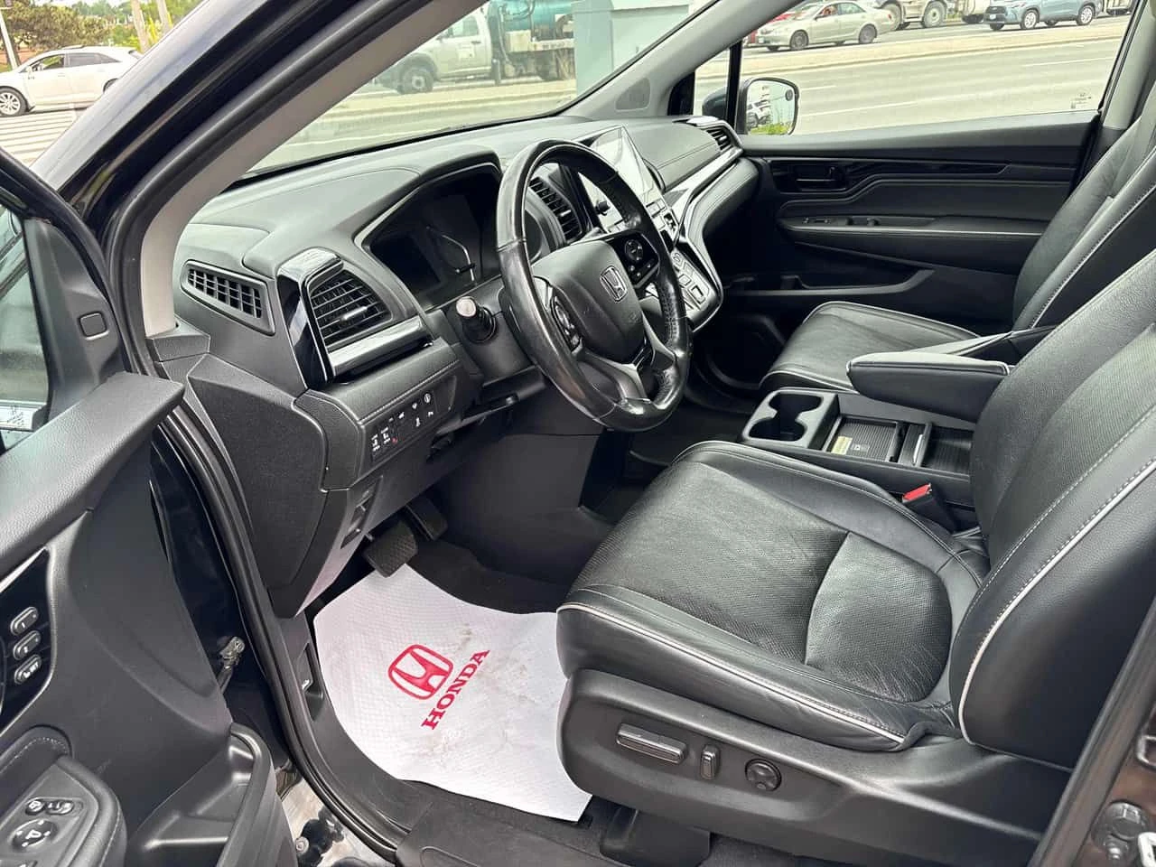 Honda Odyssey * Touring * АВТОКРЕДИТ БЕЗ ПЪРВОНАЧАЛНА ВНОСКА* , снимка 5 - Автомобили и джипове - 54842111