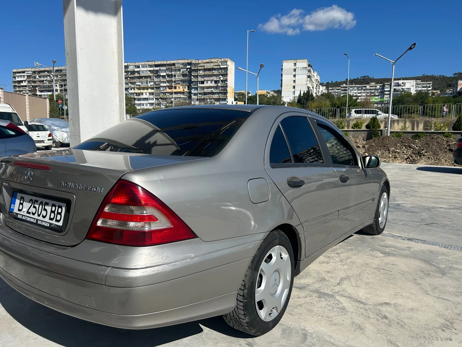 Mercedes-Benz C 200 Kompresor, снимка 3 - Автомобили и джипове - 55201125