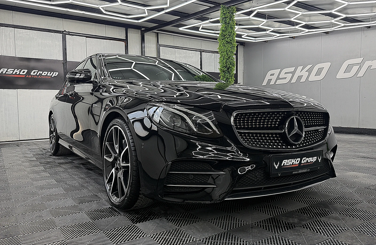 Mercedes-Benz E 43 AMG 4-MATIC/AMG/ PANORAMA/360-K/ТОП!!СОБСТВЕН ЛИЗИНГ, снимка 3 - Автомобили и джипове - 55313984