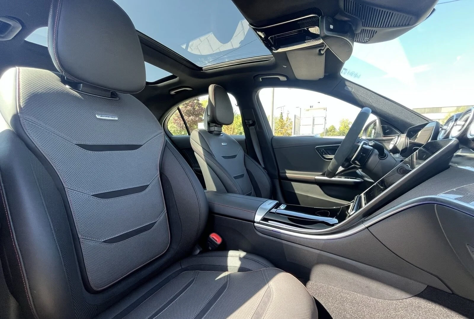 Mercedes-Benz C 63 AMG S E-PERFORMANCE / 4-MATIC / BURM / PANO/ HUD/ 360/, снимка 15 - Автомобили и джипове - 55736554