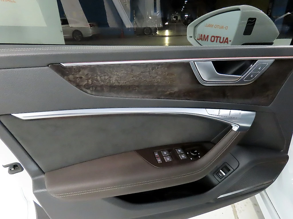 Audi A7 Quttro Premium 55 TFSI * FULL MAX , снимка 11 - Автомобили и джипове - 56117975