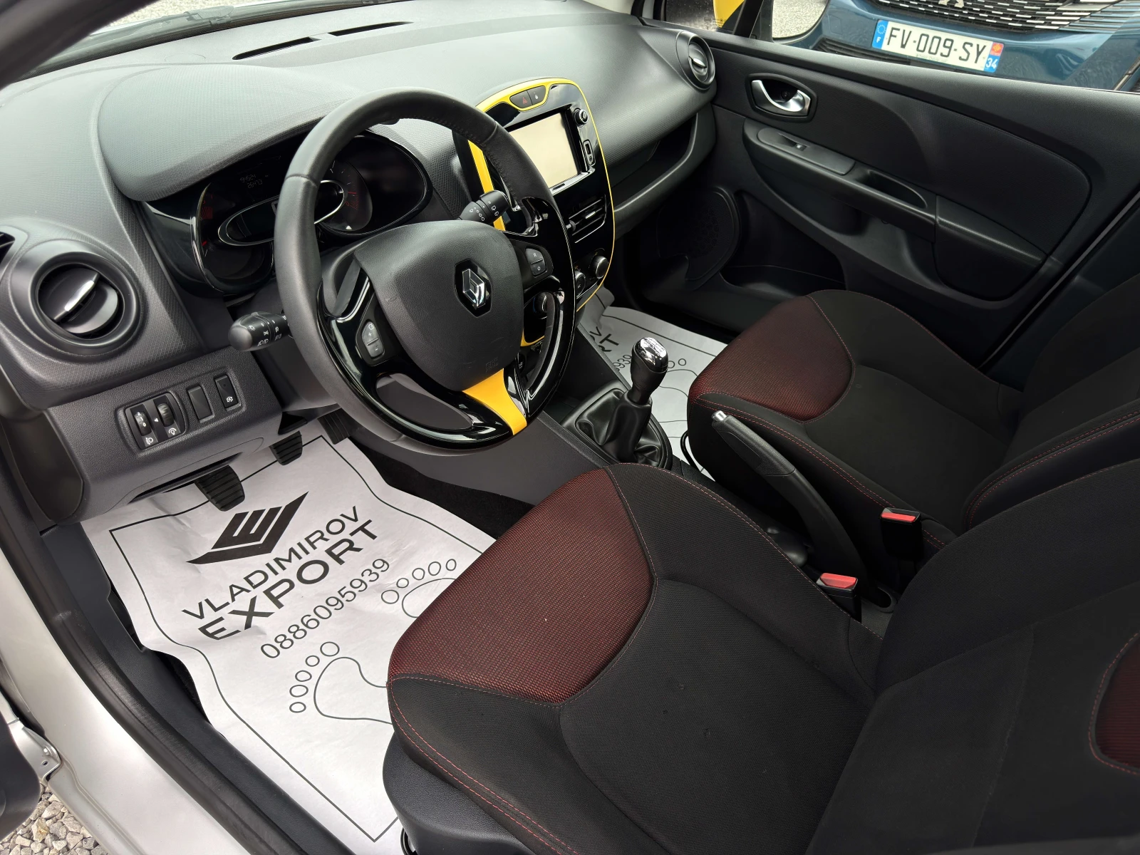 Renault Clio 1.5dCi E6 / РЕАЛНИ КМ / 1 - СОБСТВЕНИК/ БЕЗ РЪЖДА, снимка 6 - Автомобили и джипове - 56196373
