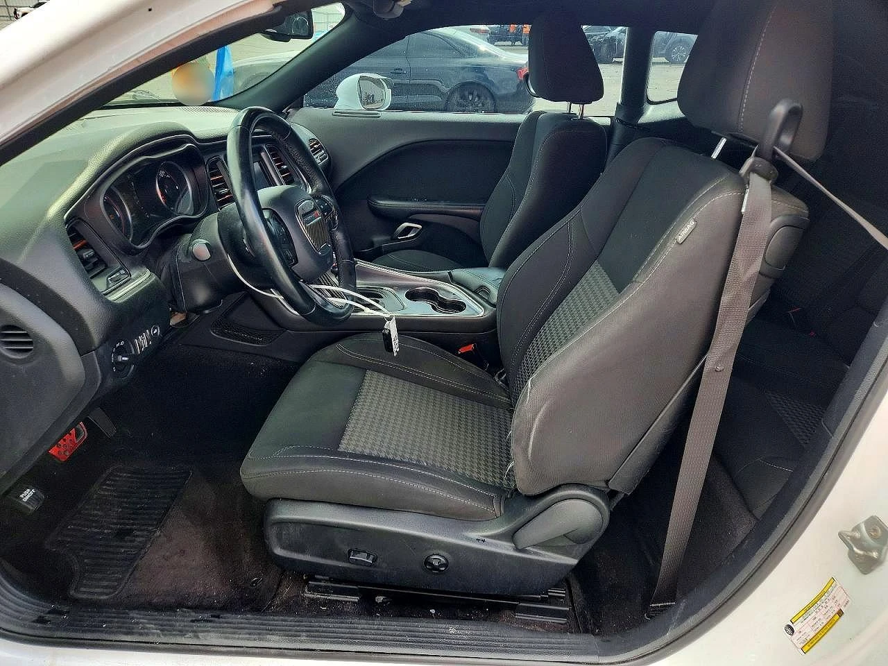 Dodge Challenger 3.6l Sxt, снимка 7 - Автомобили и джипове - 56476604