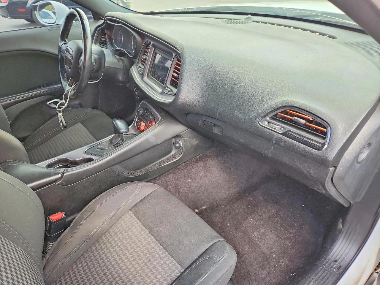 Dodge Challenger 3.6l Sxt, снимка 8 - Автомобили и джипове - 56476604