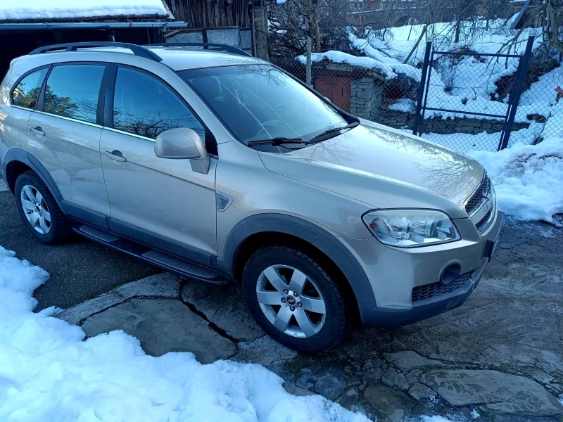 Chevrolet Captiva, снимка 2 - Автомобили и джипове - 48632345