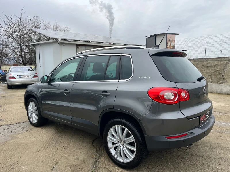VW Tiguan 2.0TDI Sport Team, снимка 5 - Автомобили и джипове - 52992011