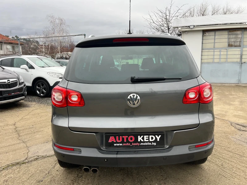 VW Tiguan 2.0TDI Sport Team, снимка 4 - Автомобили и джипове - 52992011