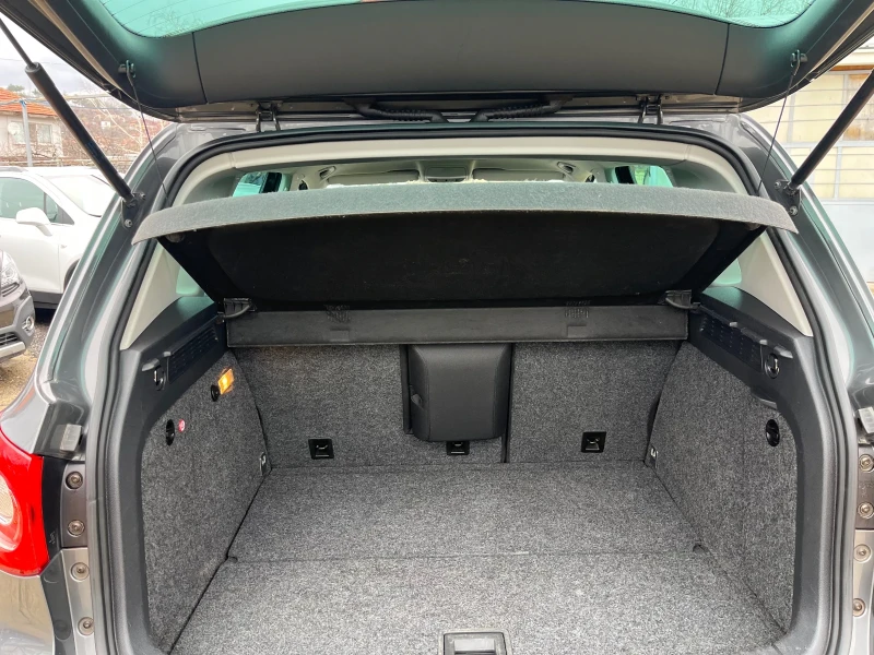 VW Tiguan 2.0TDI Sport Team, снимка 16 - Автомобили и джипове - 52992011
