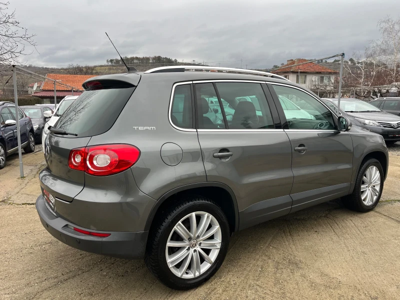 VW Tiguan 2.0TDI Sport Team, снимка 6 - Автомобили и джипове - 52992011