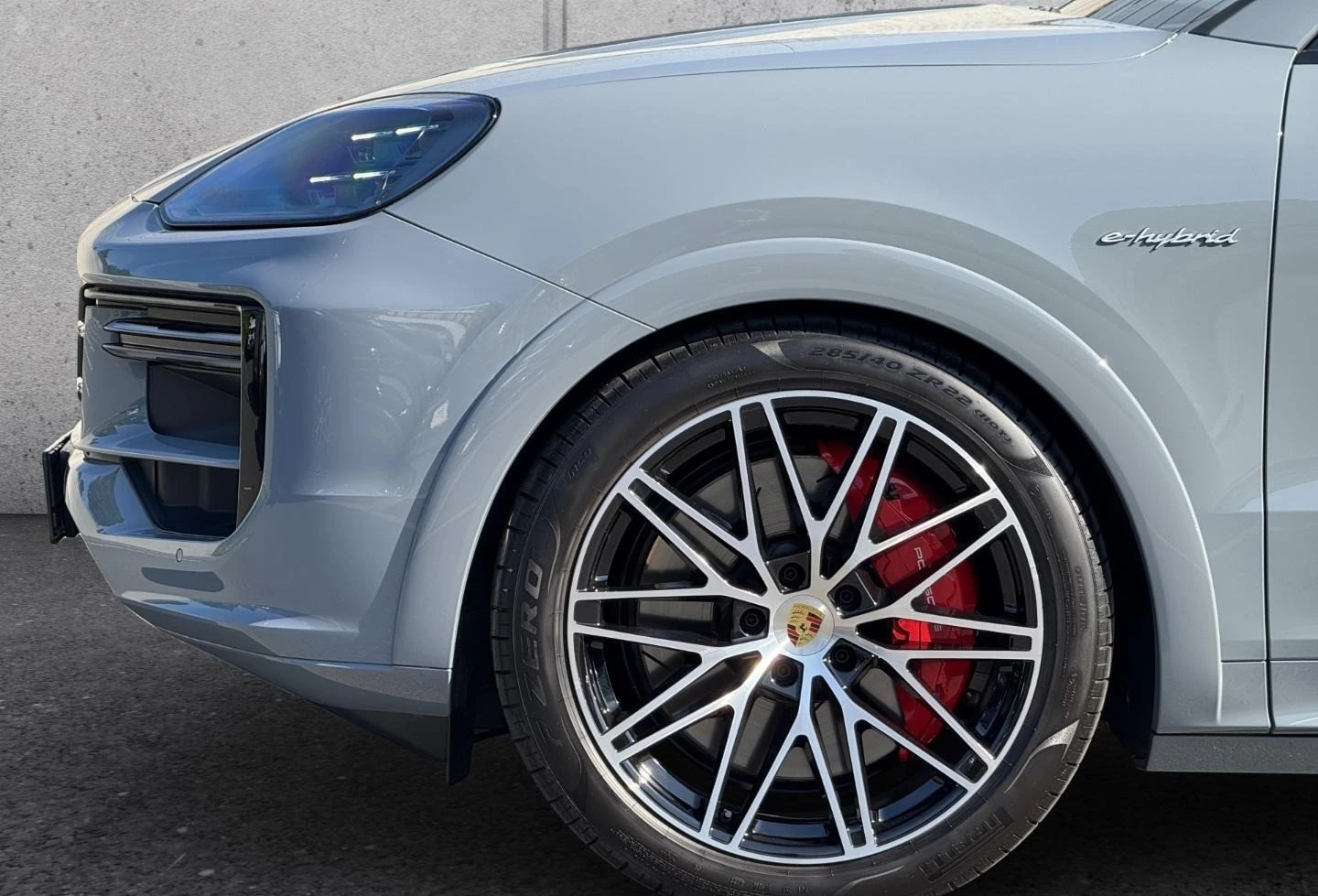 Porsche Cayenne TURBO E-HYBRID COUPE/CARBON/BOSE/PANO/MATRIX/360/ - изображение 3