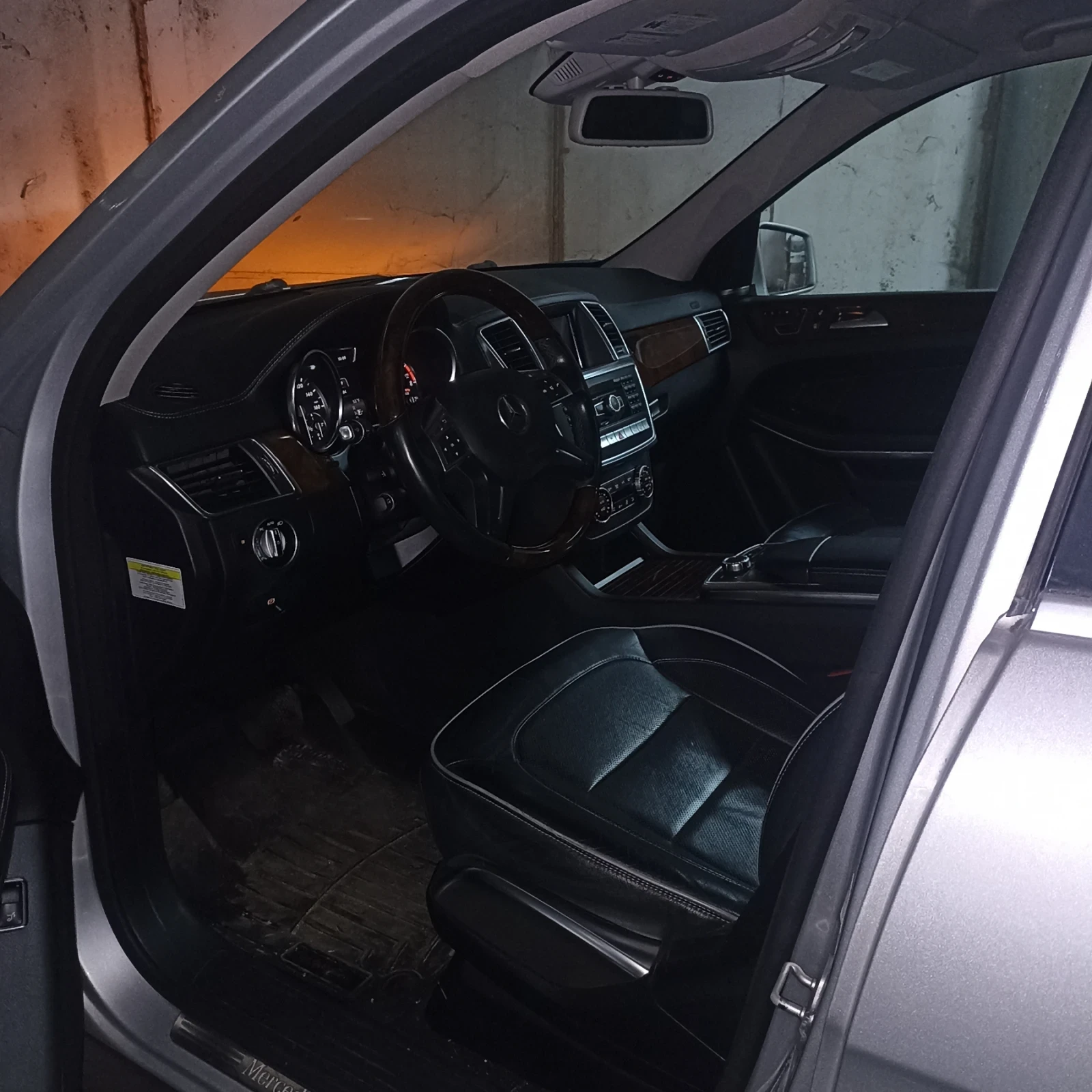 Mercedes-Benz GL 550 AMG paket , снимка 10 - Автомобили и джипове - 54741260