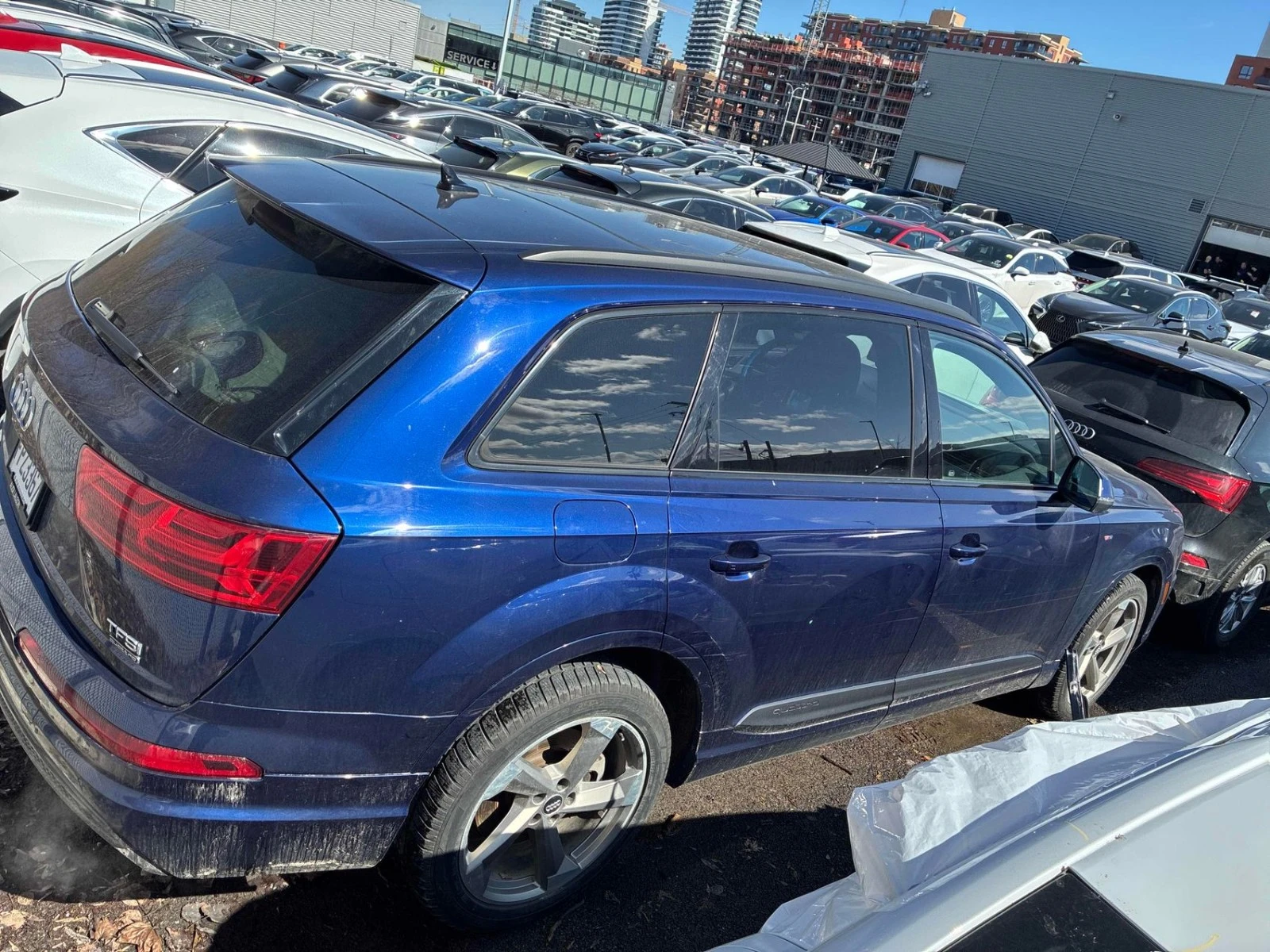 Audi Q7 Progressiv * s-line * АвтоКредит* (ЦЕНА ДО БГ), снимка 4 - Автомобили и джипове - 54306073