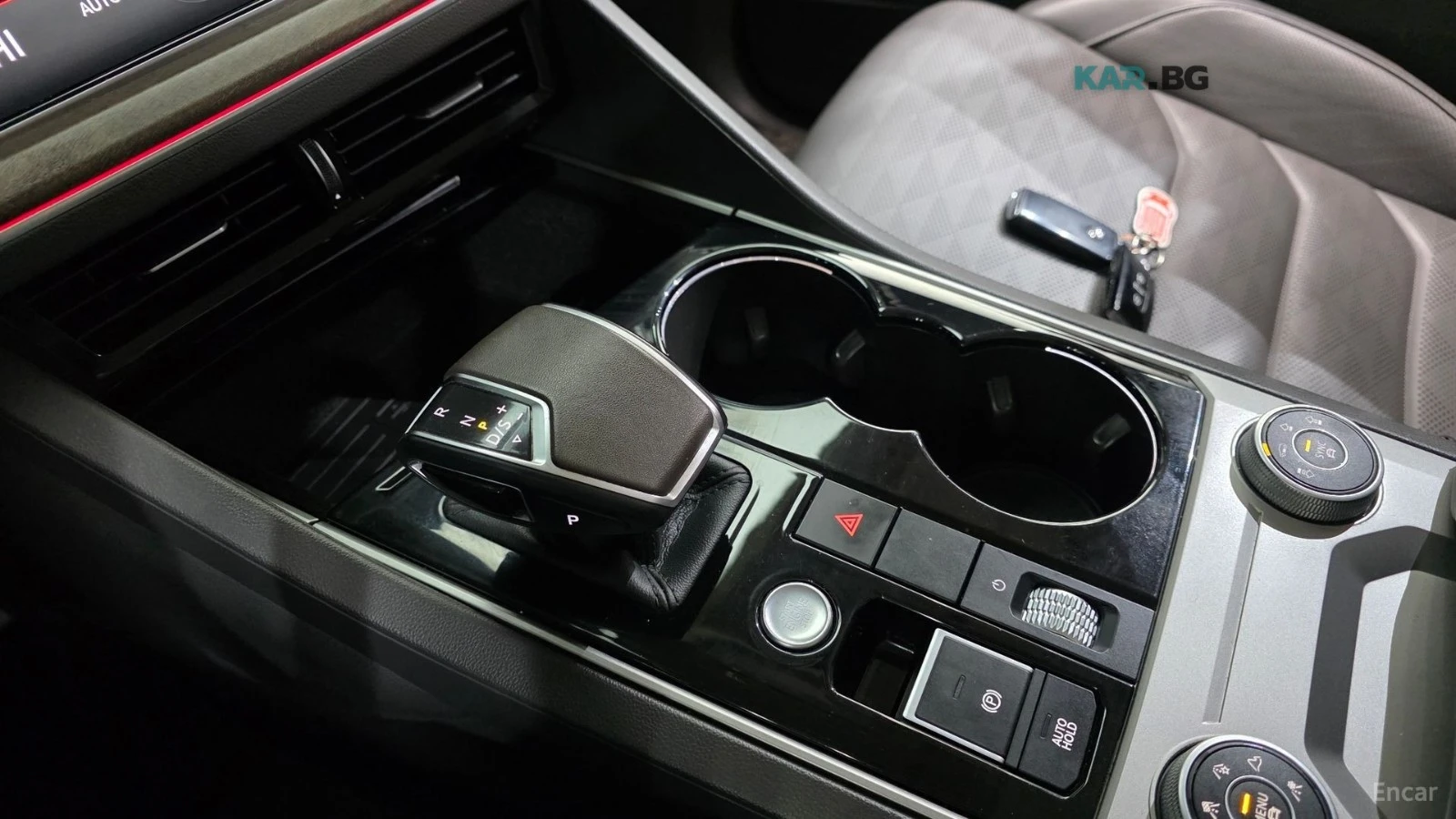 VW Touareg PRESTIGE / DIGITAL / ОБДУХ / ПАНОРАМА / ПОДГРЕВИ, снимка 8 - Автомобили и джипове - 54596002