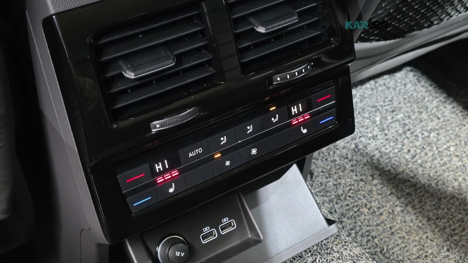 VW Touareg PRESTIGE / DIGITAL / ОБДУХ / ПАНОРАМА / ПОДГРЕВИ, снимка 15 - Автомобили и джипове - 54596002