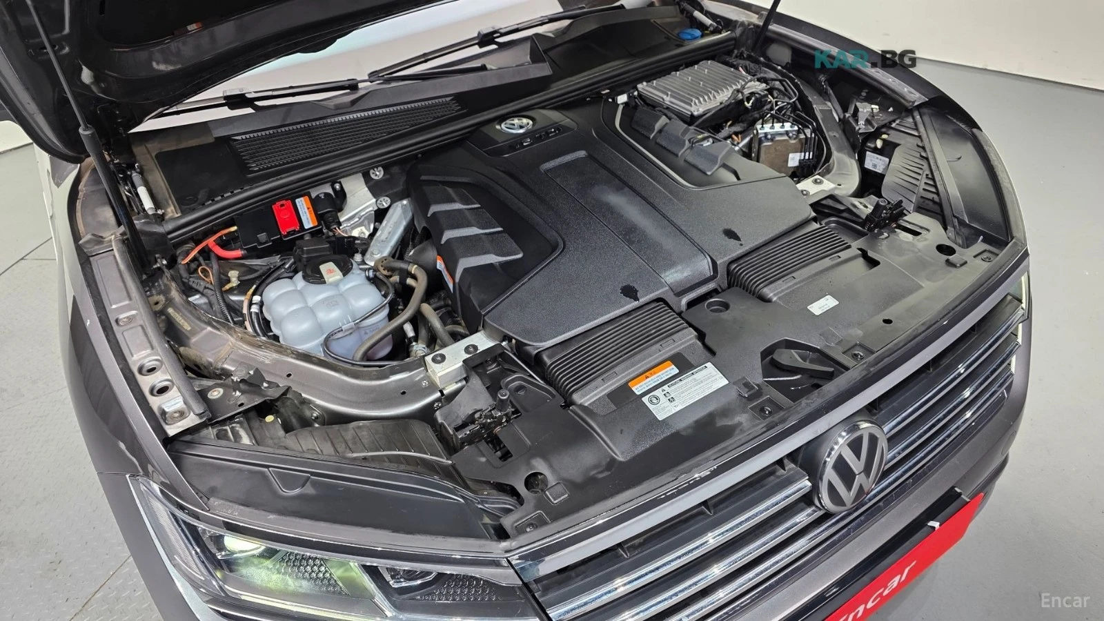 VW Touareg PRESTIGE / DIGITAL / ОБДУХ / ПАНОРАМА / ПОДГРЕВИ, снимка 5 - Автомобили и джипове - 54596002