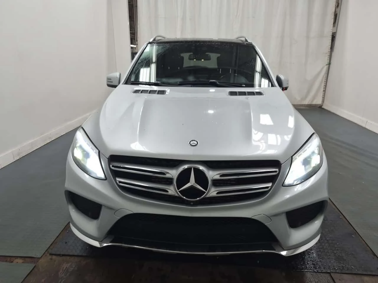 Mercedes-Benz GLE 350 | 360| ПАНОРАМА| 2 КЛЮЧА| ПОДГРЕВИ| CARFAX, снимка 2 - Автомобили и джипове - 54834296