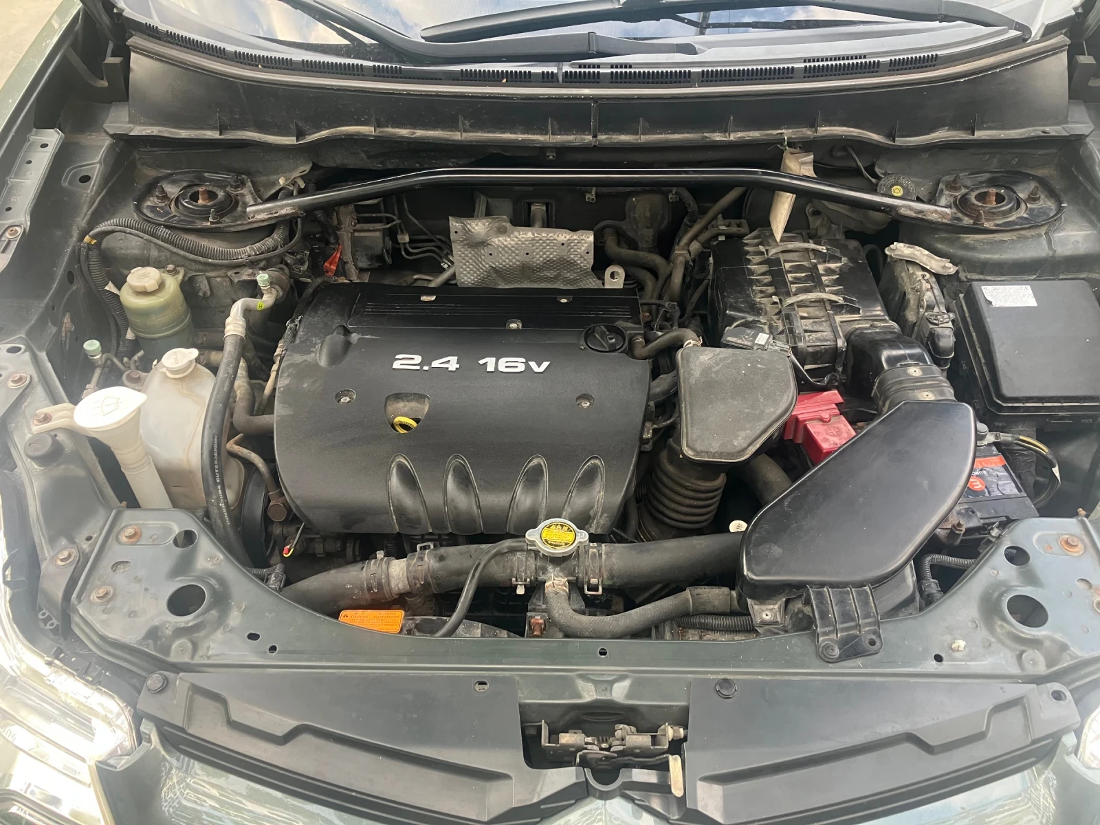 Citroen C-Crosser 2.4/Отличен/4х4, снимка 11 - Автомобили и джипове - 55709100