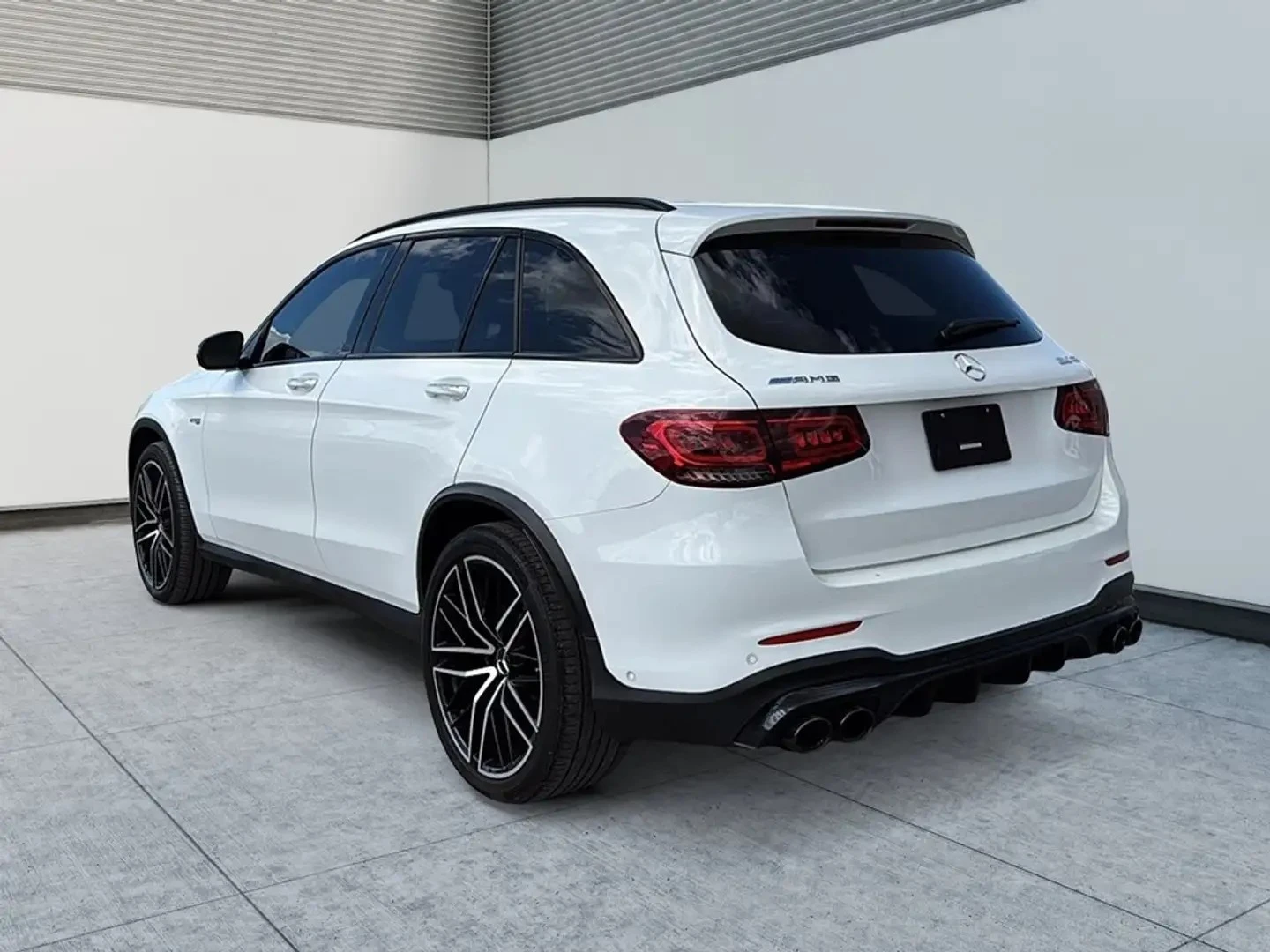 Mercedes-Benz GLC 43 AMG NIGHT PKG ЦЕНА ДО БЪЛГАРИЯ АВТОКРЕДИТ, снимка 4 - Автомобили и джипове - 55772390