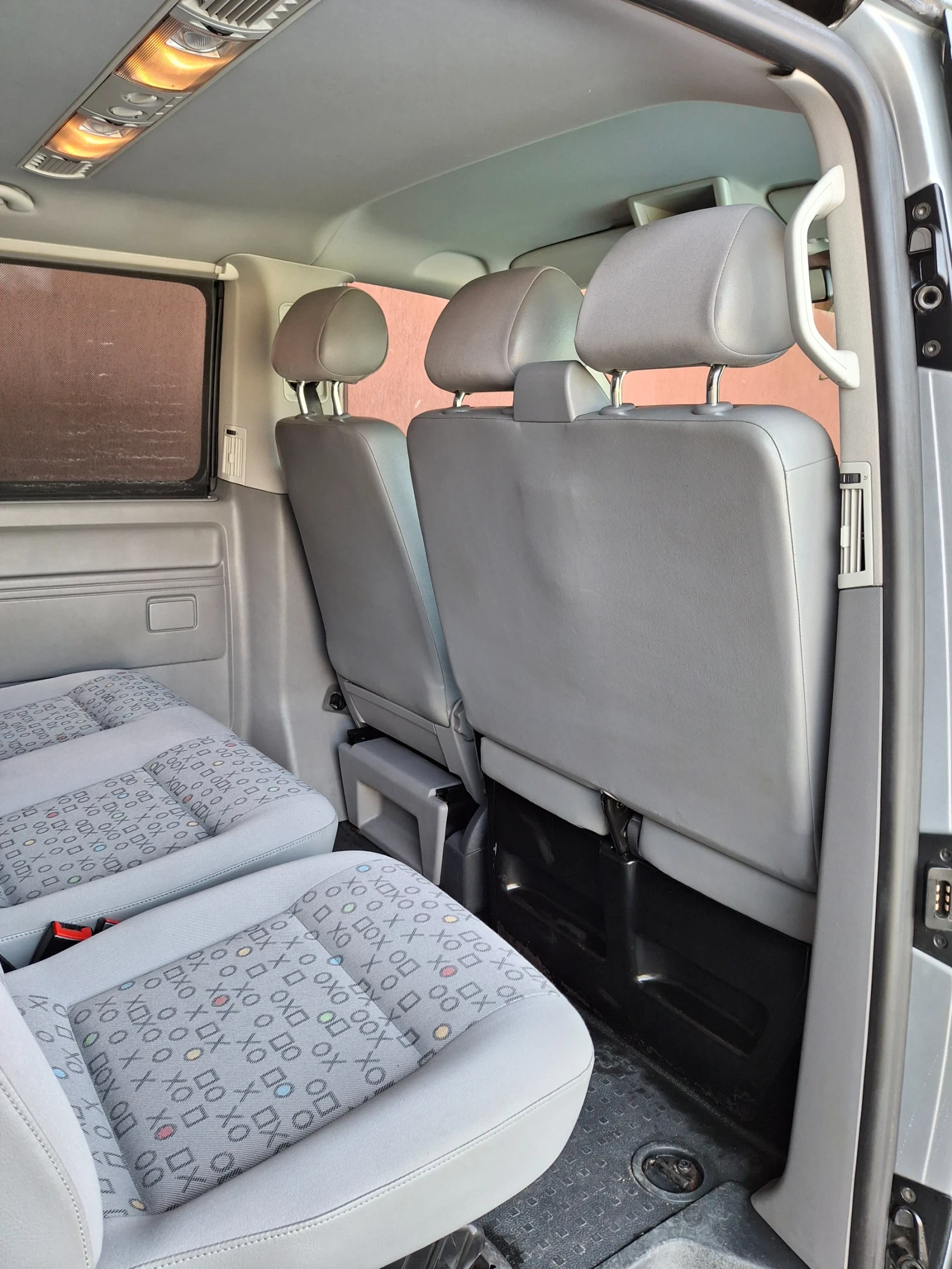 VW Caravelle, снимка 9 - Бусове и автобуси - 56252004