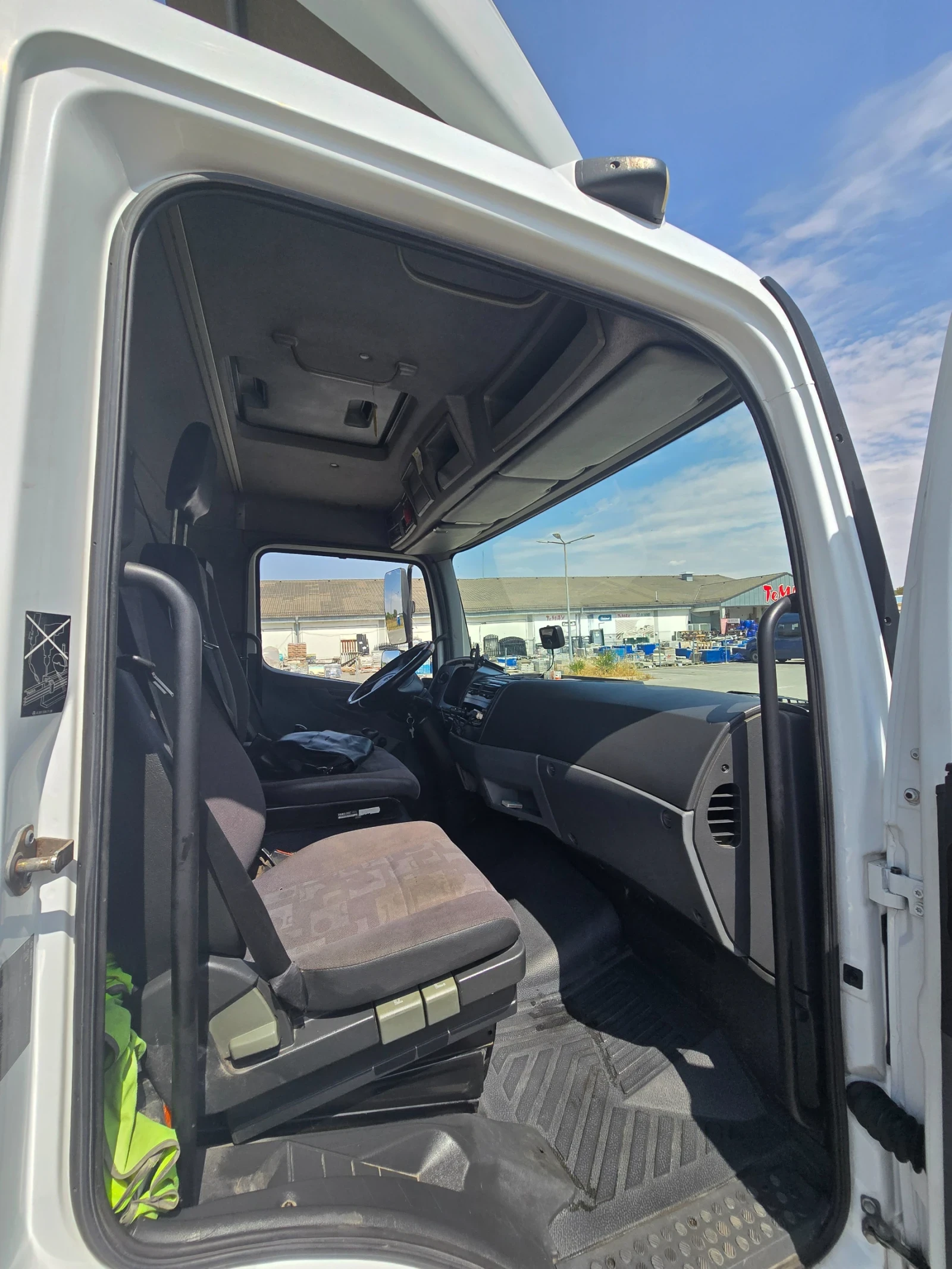Mercedes-Benz Atego 818, снимка 11 - Камиони - 55877571