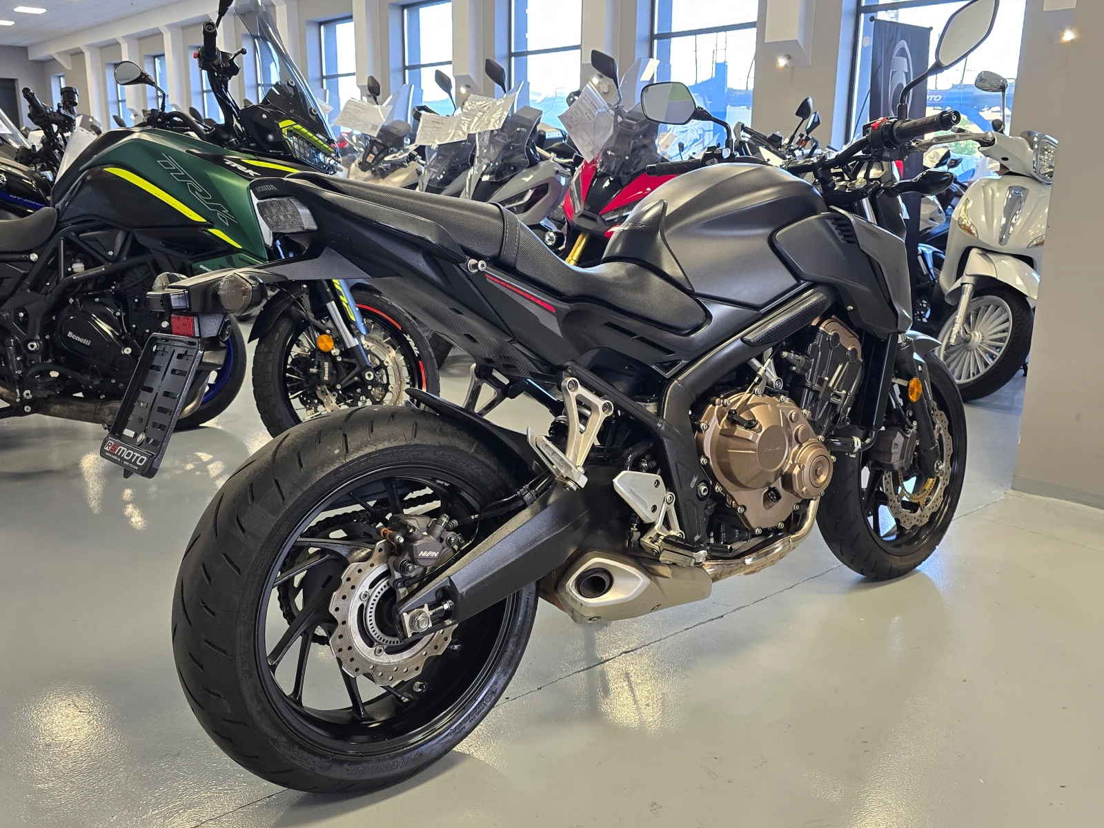 Honda Cb 650ie, ABS, Led, 2018г., снимка 4 - Мотоциклети и мототехника - 54739112