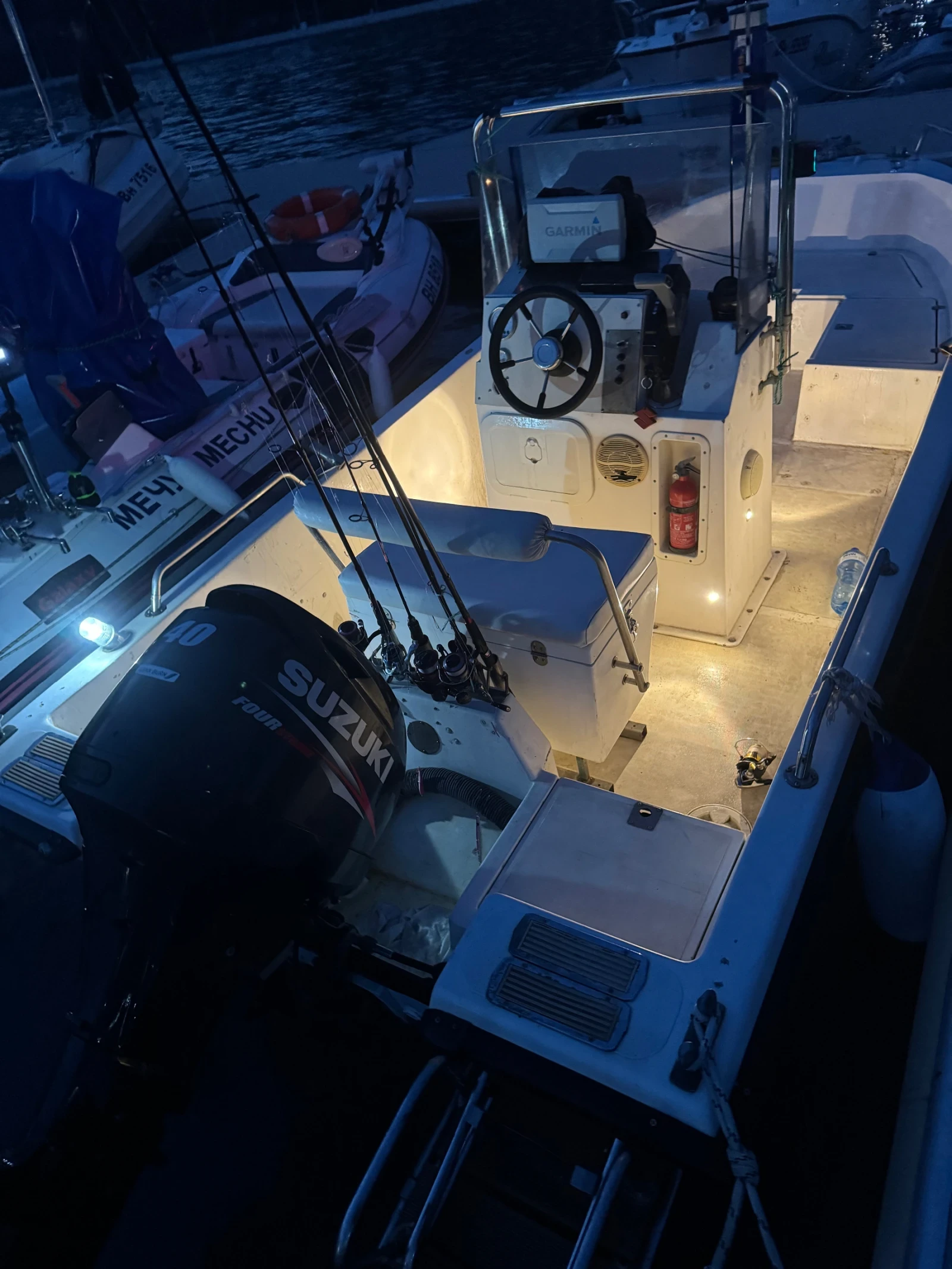 Лодка Mingolla, снимка 7 - Воден транспорт - 54335632