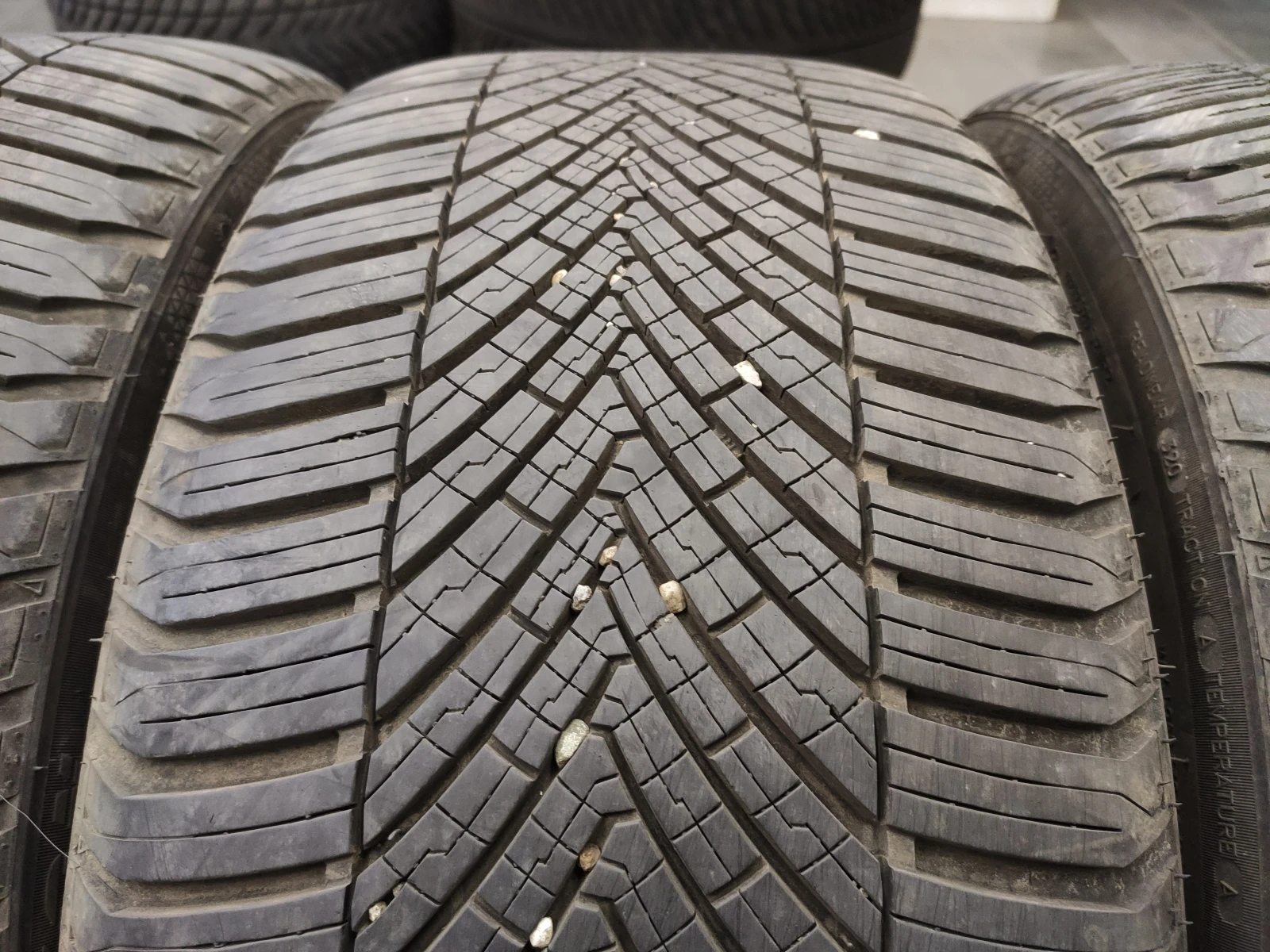  225/40R18 | Mobile.bg   2